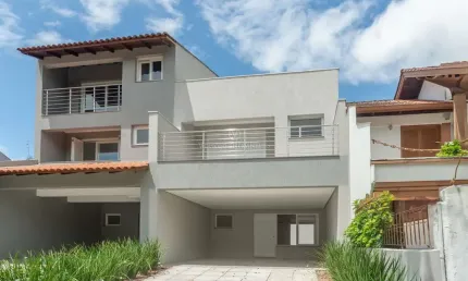 Casa com 2 quartos à venda na Rua Ari Peixoto Martins, --, Espírito Santo, Porto Alegre por R$ 590.000