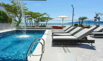 Apartamento com 4 quartos à venda na Avenida 276, --, Meia Praia, Itapema por R$ 11.500.000