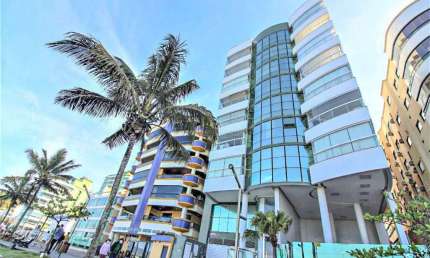 Apartamento com 3 quartos à venda na Rua 213, 32, Meia Praia, Itapema por R$ 5.590.000