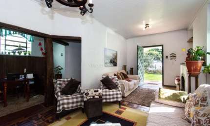 Casa com 3 quartos à venda na Avenida Guaíba, 4226, Vila Assunção, Porto Alegre por R$ 950.000