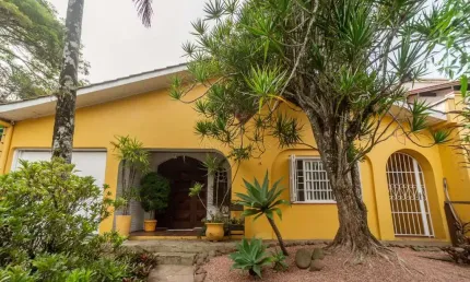 Casa com 4 quartos à venda na Avenida Pereira Passos, 320, Vila Assunção, Porto Alegre por R$ 1.600.000