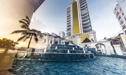 Apartamento com 4 quartos à venda na Avenida 276, --, Meia Praia, Itapema por R$ 5.500.000