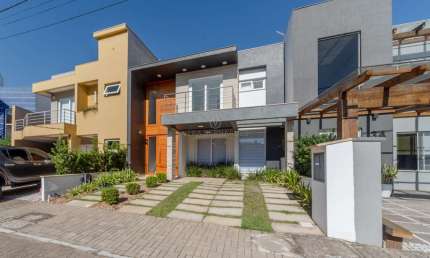 Casa em condomínio fechado com 3 quartos à venda na Rua Carlos Maximiliano Fayet, --, Hípica, Porto Alegre por R$ 849.000