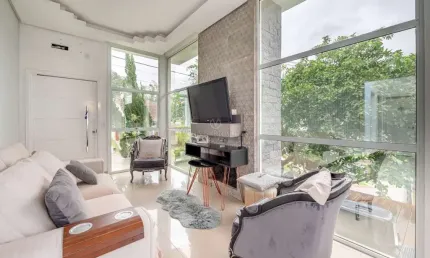 Casa em condomínio fechado com 3 quartos à venda na Avenida Juca Batista, 2705, Hípica, Porto Alegre por R$ 750.000