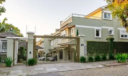 Casa em condomínio fechado com 4 quartos à venda na Rua Doutor Mário Totta, --, Tristeza, Porto Alegre por R$ 1.330.000