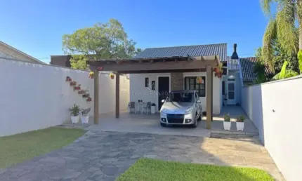 Casa com 3 quartos à venda na Rua Stringhini, 99, Hípica, Porto Alegre por R$ 595.000