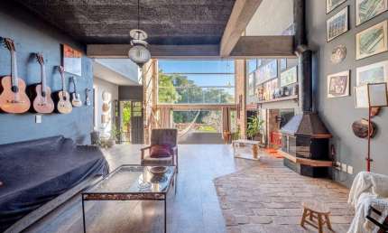 Casa com 3 quartos à venda na Rua Amapá, --, Vila Nova, Porto Alegre por R$ 950.000