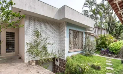 Casa com 3 quartos à venda na Rua Goitacaz, --, Vila Assunção, Porto Alegre por R$ 1.650.000