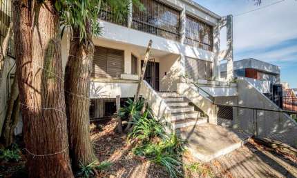 Casa com 3 quartos à venda na Avenida Icaraí, --, Cristal, Porto Alegre por R$ 1.350.000