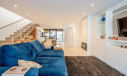 Casa com 3 quartos à venda na rua professor carlos de paula couto, --, cavalhada, porto alegre por r$ 1.300.000