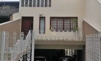 Casa de Luxo na Vila Galvão: 4 Quartos, 2 Suítes, 3 Vagas - Oportunidade Única em Jundiaí-SP!