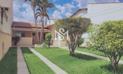 Casa térrea com 250 metros de terreno no Jardim Regina- Indaiatuba/SP