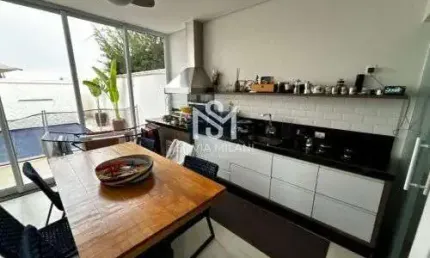 Condomínio Residencial Dona Lucilla  Indaiatuba/SP - Casa no Condomínio Dona Lucilla com 03 suítes, escritório e piscina - Indaiatuba/SP