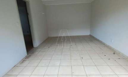 Casa com 3 quartos à venda no São João, Araçatuba 