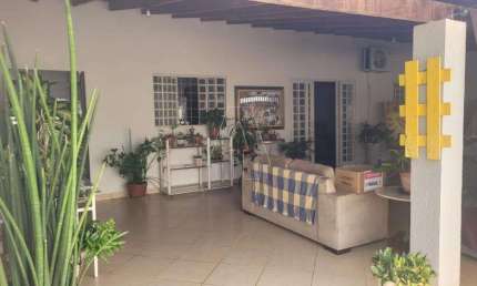 Casa com 3 quartos à venda no Paraíso, Araçatuba 