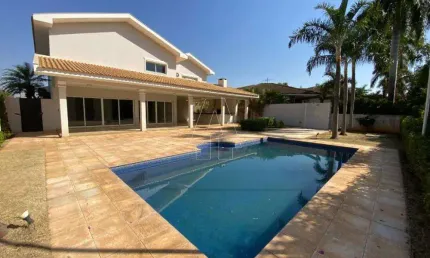 Casa no Condomínio Parque dos Araçás em Araçatuba/SP