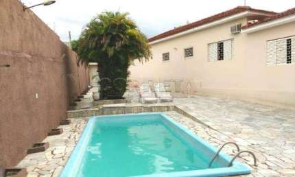 Casa com 3 quartos à venda na Vila Mendonça, Araçatuba 