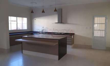 Casa com 3 quartos à venda no Planalto, Araçatuba 
