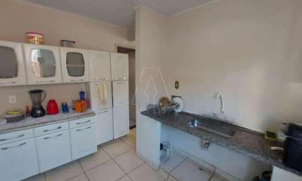 Casa com 3 quartos à venda no Umuarama, Araçatuba 