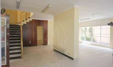 Casa Sobrado Comercial no bairro Jardim Paulista em Araçatuba-SP