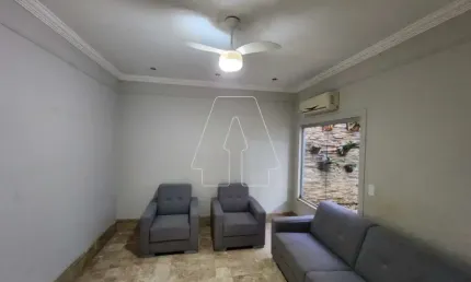 Casa Residencial no bairro Parque Baguaçu em Araçatuba-SP