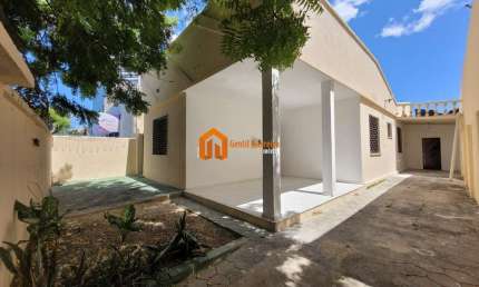 Casa com 3 quartos à venda na Rua Antônio Augusto, 1982, Aldeota, Fortaleza por R$ 650.000