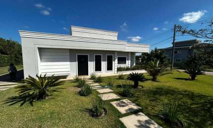 Casa em Condominio Para Locação, contato com a natureza