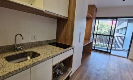 Studio 25m2 na Praça da República. Pronto para morar ou investir