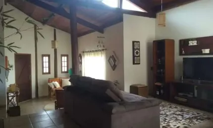Casa com 3 quartos à venda na Rua José Dal Farra, 1249, Chácara Floresta, Botucatu