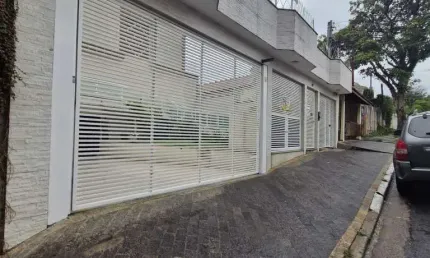 Sobrado para venda tem 180 metros quadrados com 3 quartos em Vila Lúcia - São Paulo - SP