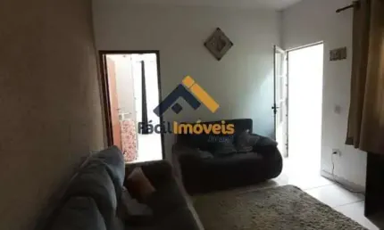 Casa para Venda em Jacareí, Vila Zezé, 2 dormitórios, 1 banheiro, 2 vagas