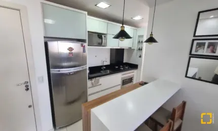 Apartamento 2 Quartos, 1 suite, churrasqueira a carvao na sacada, Jardim Cidade de Florianópolis