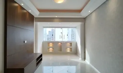 Excelente apto de 3 quartos, com suite, andar alto, vista livre em região nobre de floripa