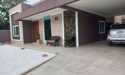 Casa com 3 quartos para alugar na Rua 1380, Centro, Itapoá