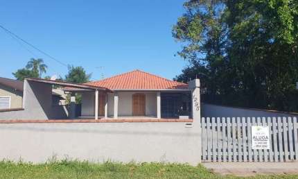 Casa com 3 quartos para alugar na Rua Maria Lopes De Souza, Brasília, Itapoá