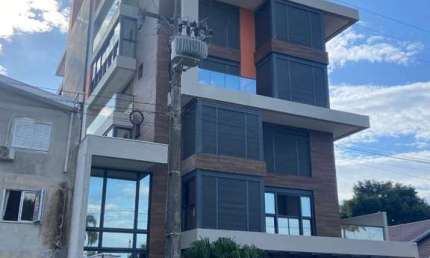 Cobertura Duplex com 3 Suítes, finamente decorado, Garagem p 2 carros, local privilegiado, Guaratuba/PR  Imobiliária África