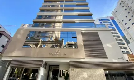 Excelente Cobertura | 4 Suítes, 3 vagas de Garagem na Meia Praia em Itapema/SC - Imobiliária África