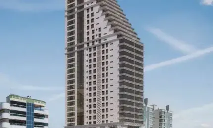 Em Construção | Excelente Apartamento 4 Suítes com 3 vagas de Garagem na Meia Praia em Itapema/SC - Imobiliária África