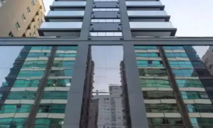 Excelente Apartamento Novo | 3 Suítes, 2 vagas de Garagem na Meia Praia em Itapema/SC - Imobiliária África