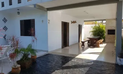 Casa para venda com piscina. Guaratuba - PR Praia Central .
