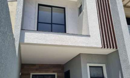 Sobrado Triplex | 3 Quartos sendo 1 Suíte, 2 vagas de Garagem no Morretes em Itapema/SC - Imobiliária África