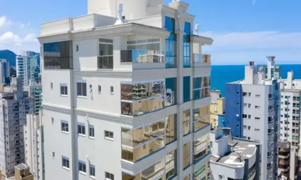 Excelente apartamento novo | 4 suítes, sendo 1 master, 3 vagas de garagem na meia praia em itapema/sc - imobiliária áfrica