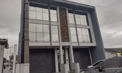 Ponto comercial para alugar no Mato Grande, Canoas  por R$ 2.990