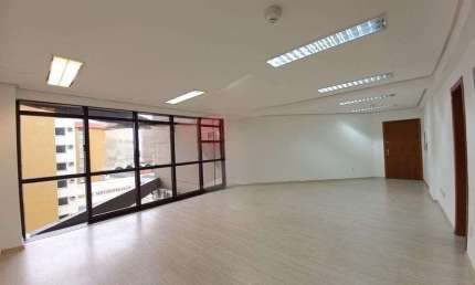 Sala comercial para alugar no Centro, Canoas  por R$ 2.225