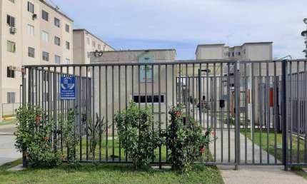 Apartamento com 2 quartos para alugar no Mato Grande, Canoas  por R$ 1.200