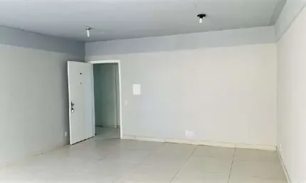 Sala comercial para alugar no Centro, Canoas  por R$ 800