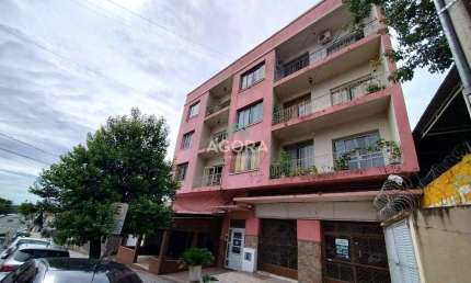 Apartamento com 2 quartos para alugar no Centro, Canoas  por R$ 1.450