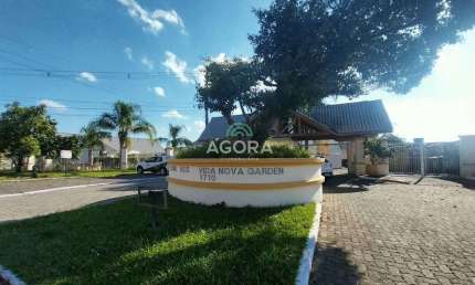 Casa em condomínio fechado com 3 quartos para alugar no Olaria, Canoas  por R$ 2.700