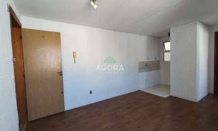 Apartamento com 2 quartos para alugar no Olaria, Canoas  por R$ 950