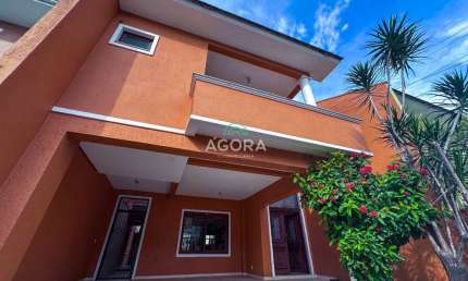 Casa com 3 quartos para alugar no Marechal Rondon, Canoas  por R$ 7.900